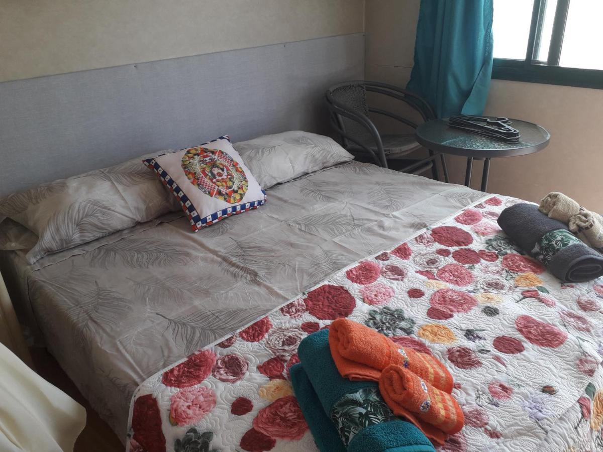 Residenceu Zu Gnaziu Pachino Esterno foto